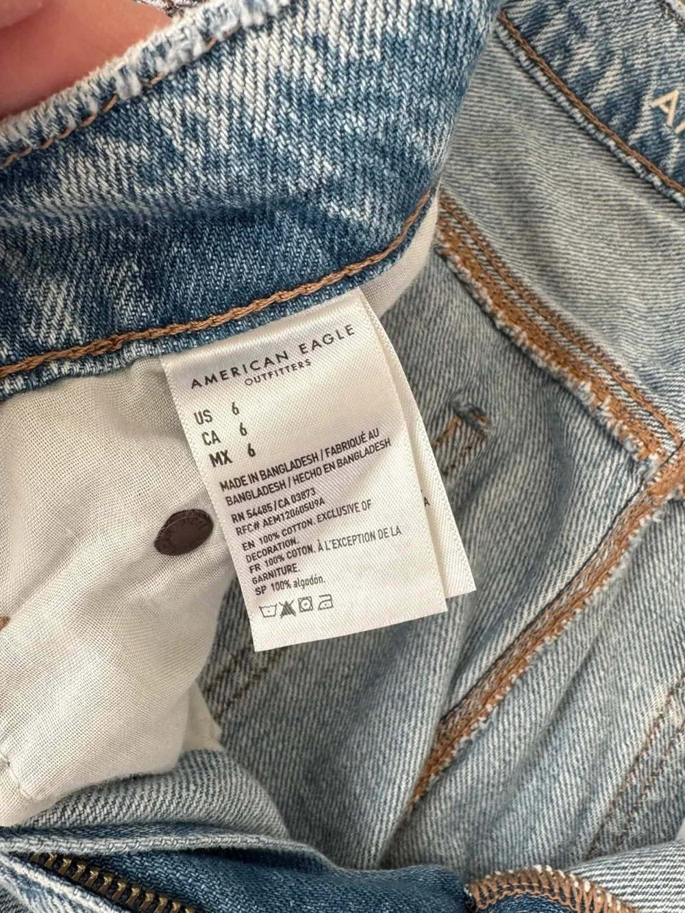 AE Low-Rise Denim Baggy Skater Short